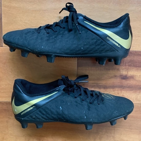 Nike Hypervenom Cleats - Picture 2 of 6